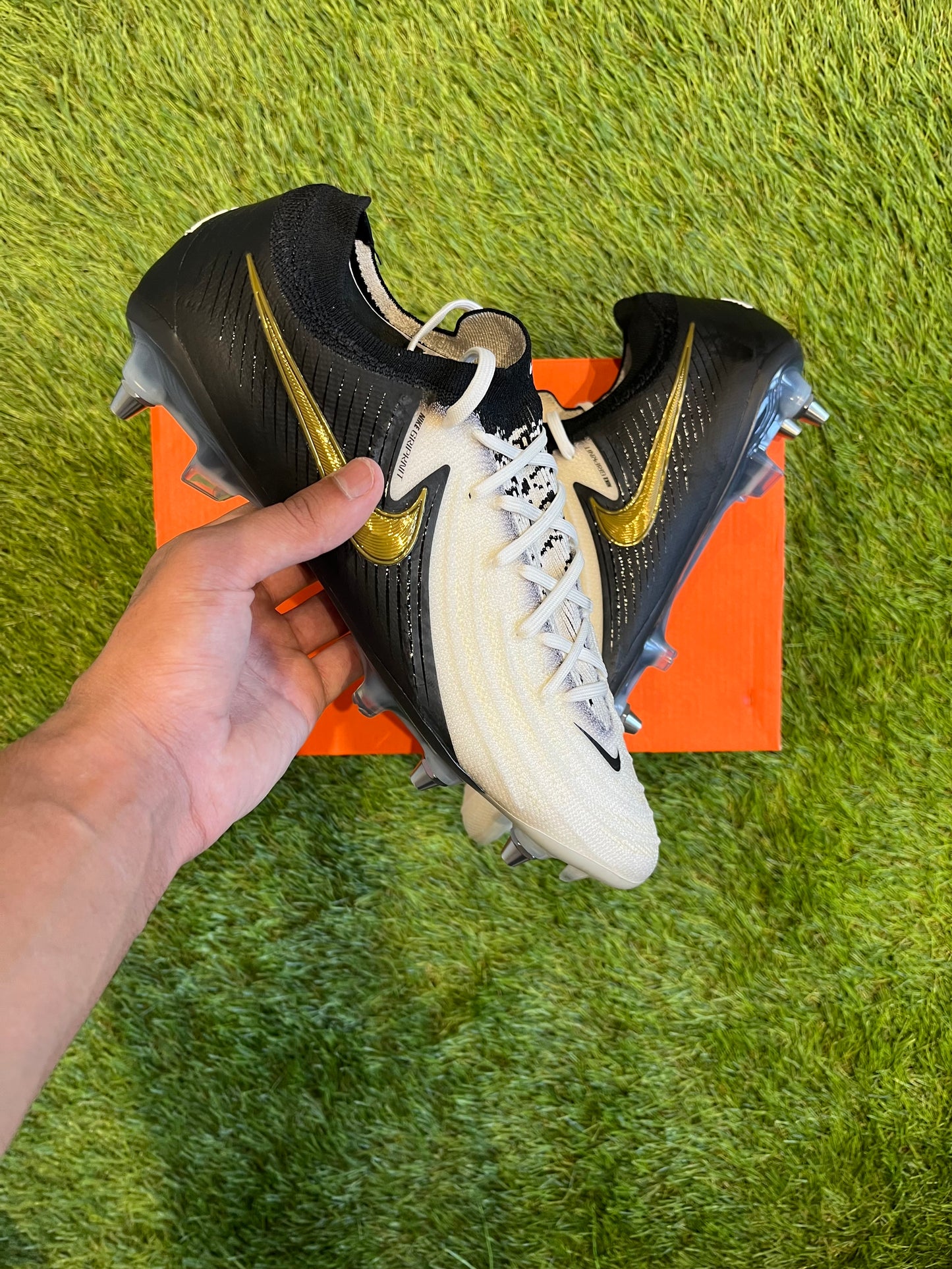 Nike phantom elite