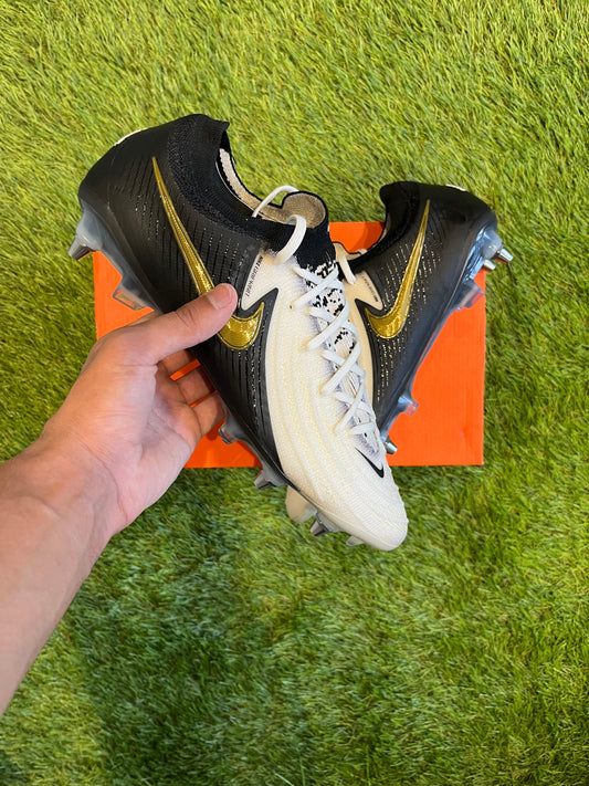 Nike phantom elite